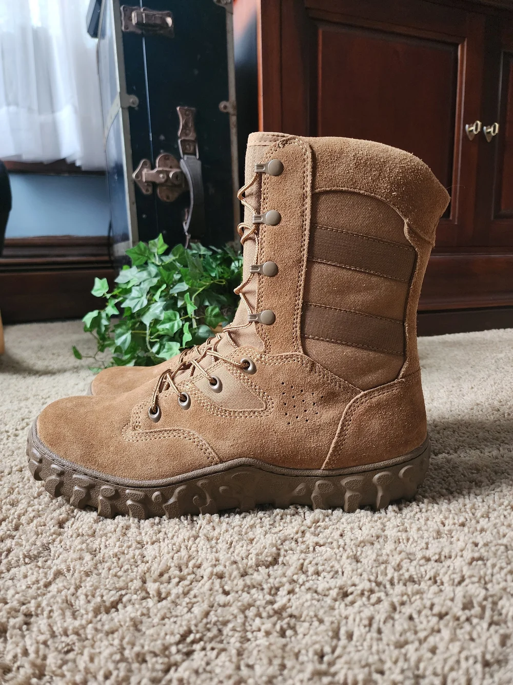 Rocky Men's S2V Leather Tactical Boots in Tan- DA PAM 670-1 Compliant